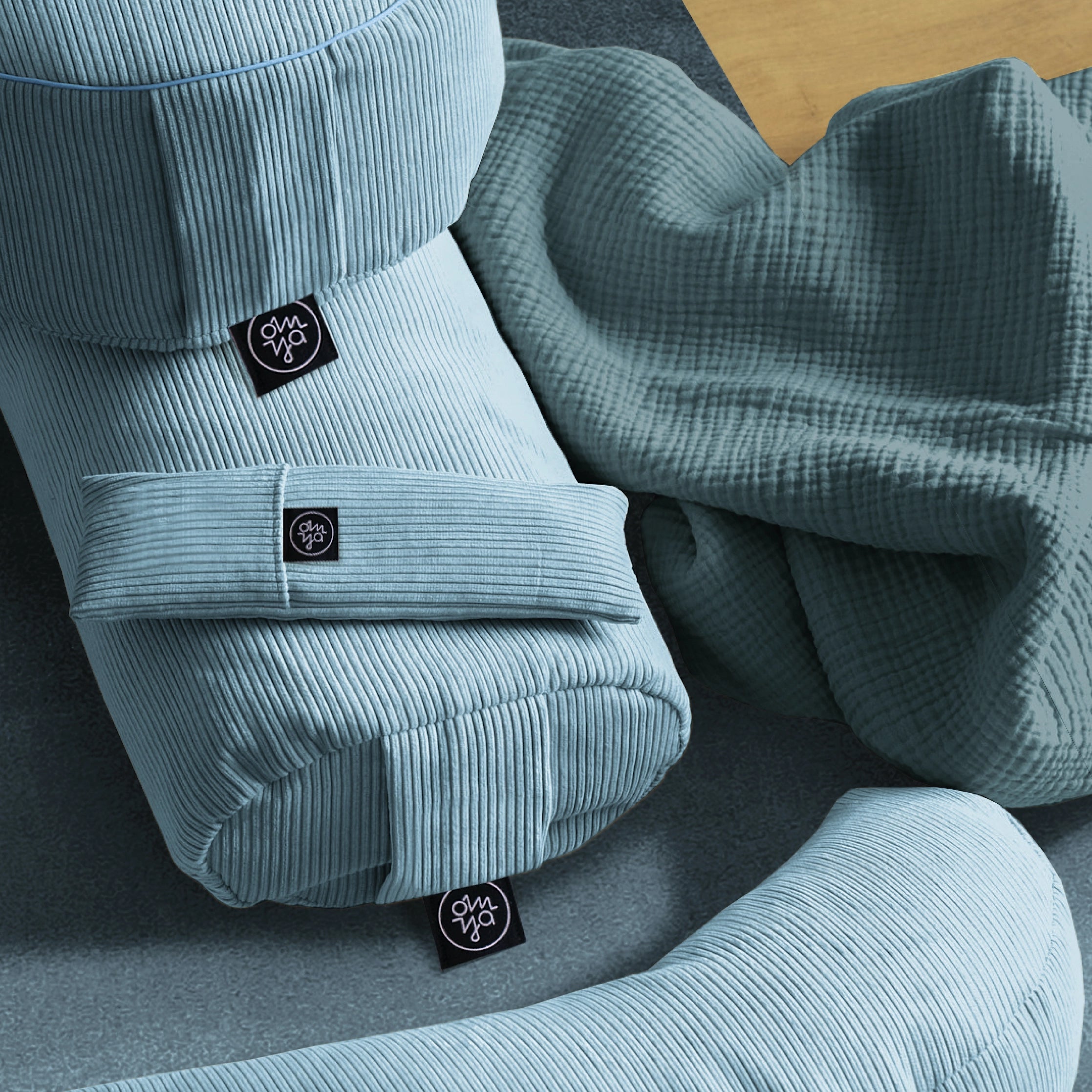 Shavasana Blanket - Aqua Muslin